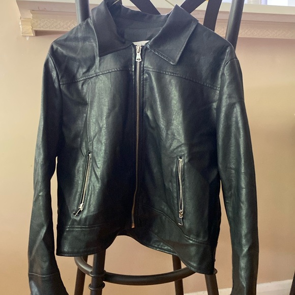Black pleather jacket size medium - Picture 1 of 4